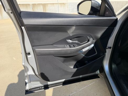 Used 2018 Jaguar E-PACE S AWD/4WD image 9