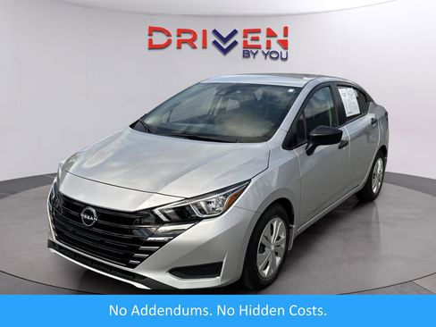 Used 2024 Nissan Versa S w/ Trunk Package FWD image 1