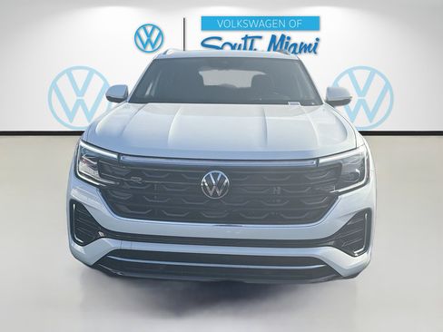 New 2026 Volkswagen Atlas Cross Sport SEL Premium R-Line AWD/4WD image 2