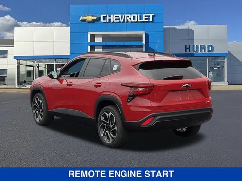 New 2026 Chevrolet Trax RS w/ Sunroof Package FWD image 7