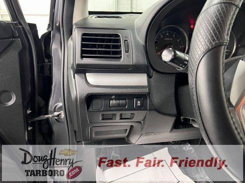 Used 2014 Subaru Crosstrek 2.0i Limited image 28