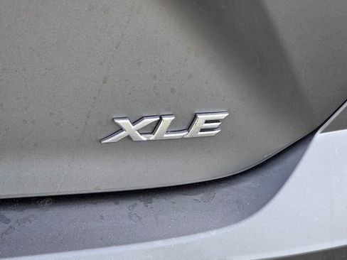 Used 2026 Toyota Camry XLE image 8