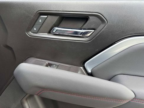 Used 2024 Chevrolet Colorado Z71 w/ Z71 Convenience Package 2 image 14