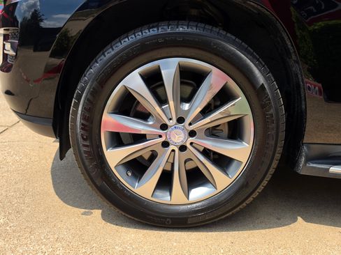Used 2015 Mercedes-Benz GL 450 4MATIC w/ Appearance Package image 13