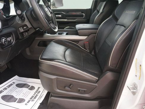 Used 2022 RAM 2500 Laramie AWD/4WD image 9