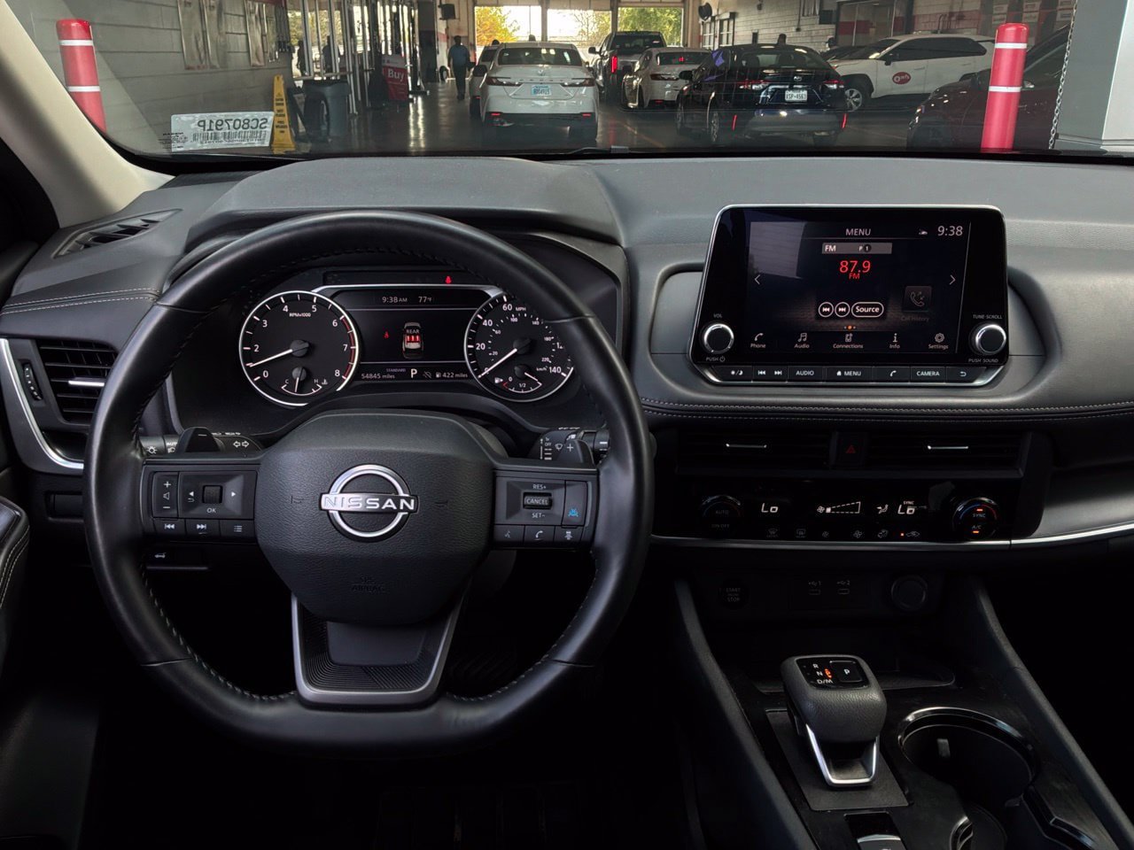 Used 2025 Nissan Rogue SV FWD image 14