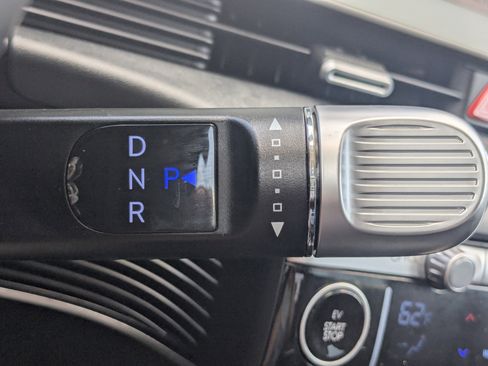 Used 2024 Hyundai Ioniq 5 SEL image 32