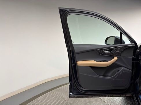 Used 2025 Audi Q7 2.0T Premium image 9