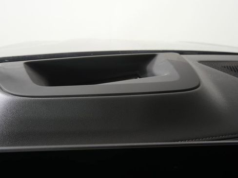 Certified 2025 BMW X7 xDrive40i AWD/4WD image 21