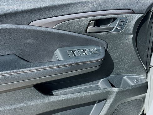 Certified 2022 Honda Pilot TrailSport image 17