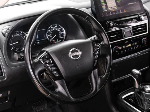 Used 2021 Nissan Armada SV AWD/4WD image 12