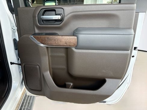 Used 2022 GMC Sierra 2500 Denali w/ Denali Ultimate Package image 27