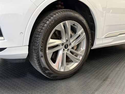 Used 2021 Audi Q7 3.0T Premium Plus w/ Executive Package image 17