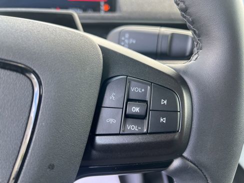 Used 2025 Ford Mustang Mach-E Premium AWD/4WD image 35