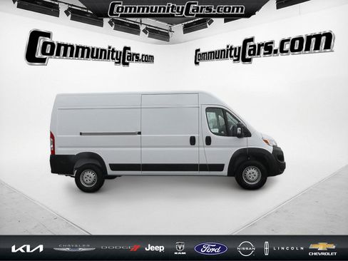 Used 2025 RAM ProMaster 2500 w/ Upfitter's Prep Package image 8