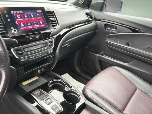 Used 2021 Honda Ridgeline Black Edition image 23