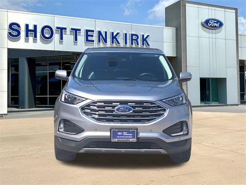 Certified 2024 Ford Edge Titanium image 2