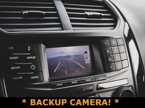 Used 2019 Ford Explorer XLT w/ Class III Trailer Tow Package image 3