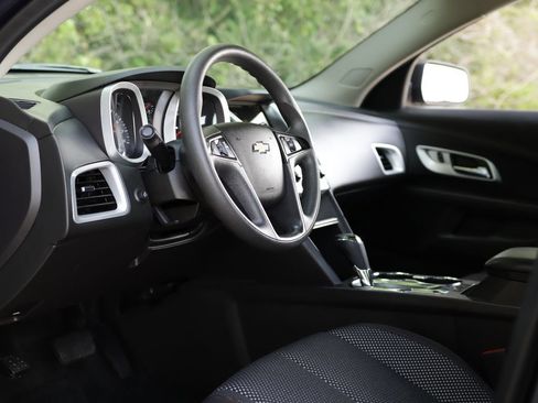 Used 2016 Chevrolet Equinox LS FWD image 9