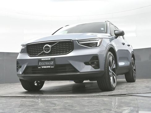 Used 2023 Volvo XC40 B5 Ultimate w/ Protection Package Premier AWD/4WD image 28