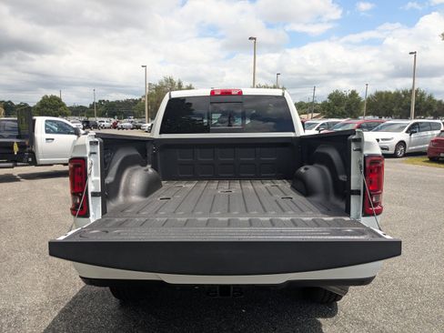 New 2026 RAM 2500 Tradesman AWD/4WD image 12