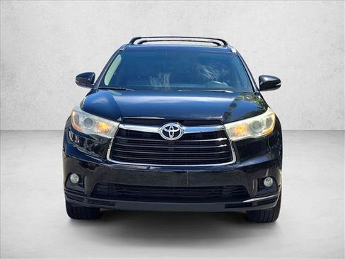 Used 2014 Toyota Highlander XLE AWD/4WD image 2