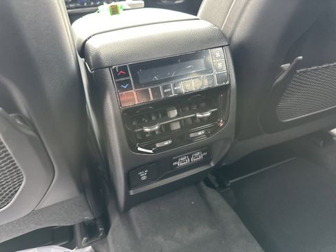 New 2025 Jeep Grand Cherokee L Altitude image 30