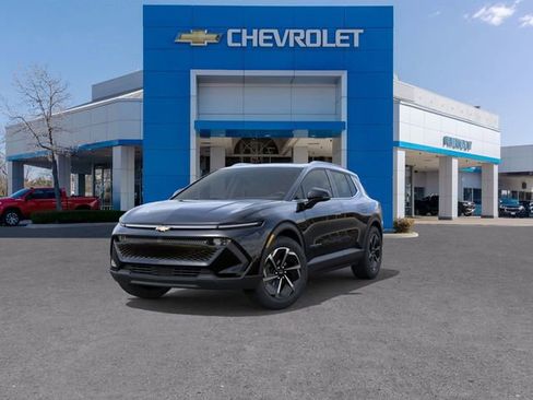 New 2026 Chevrolet Equinox EV LT image 8