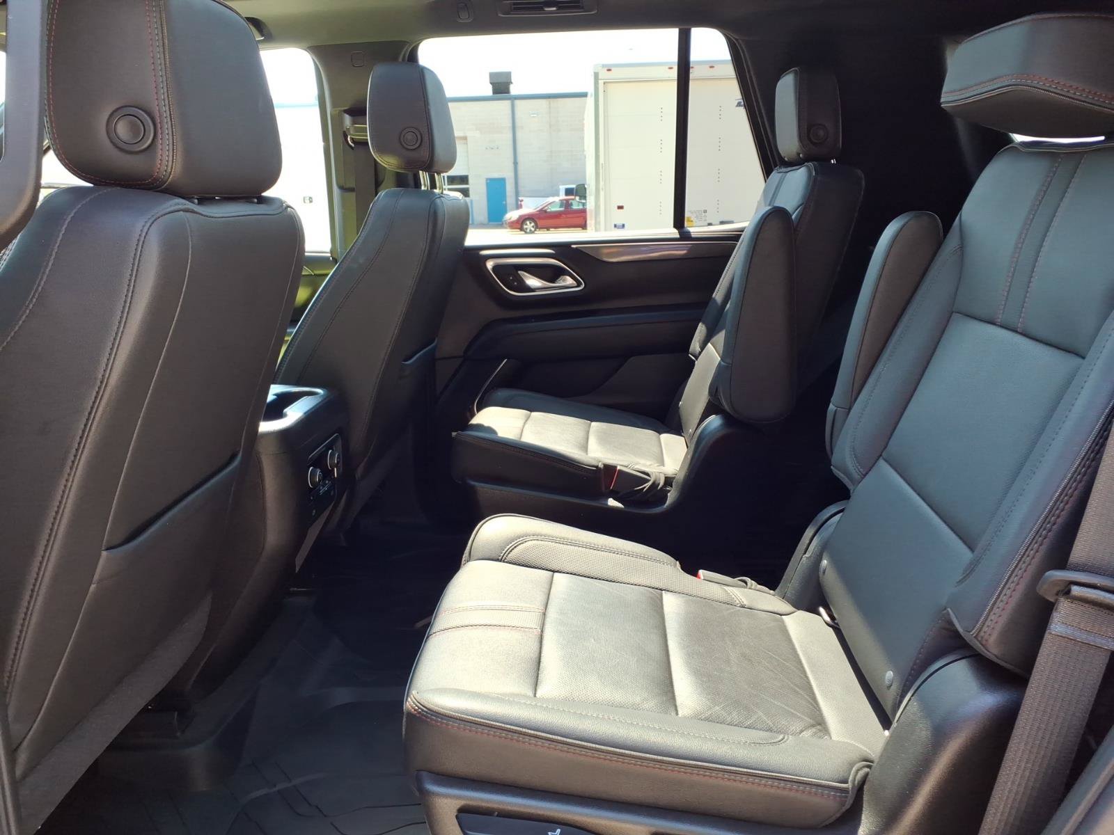 Used 2021 Chevrolet Tahoe RST w/ Luxury Package AWD/4WD image 24