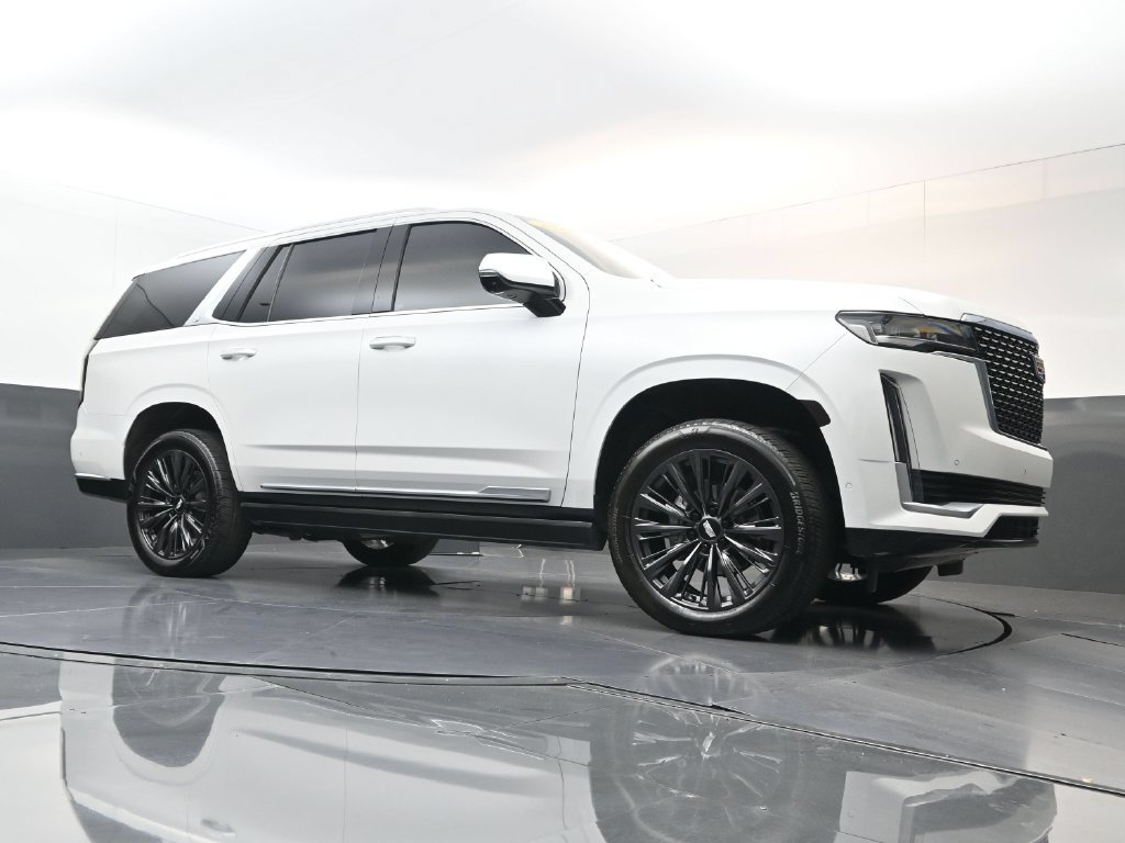 Used 2024 Cadillac Escalade Premium Luxury w/ Performance Package AWD/4WD image 26