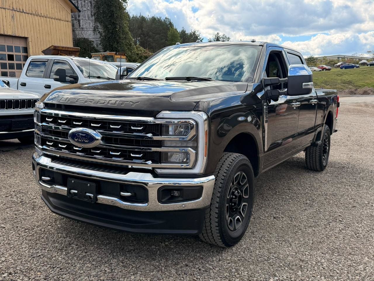 Used 2024 Ford F250 Lariat w/ Lariat Ultimate Package AWD/4WD image 1