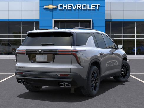 New 2025 Chevrolet Traverse LT w/ Midnight/Sport Edition image 4