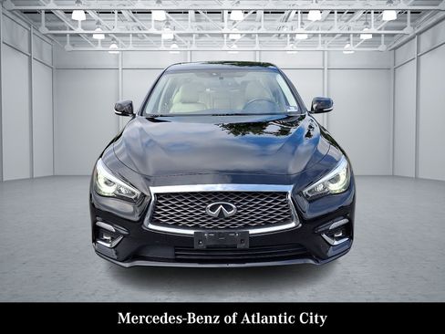 Used 2019 INFINITI Q50 Luxe w/ Essential Package (3.0T Luxe) AWD/4WD image 2