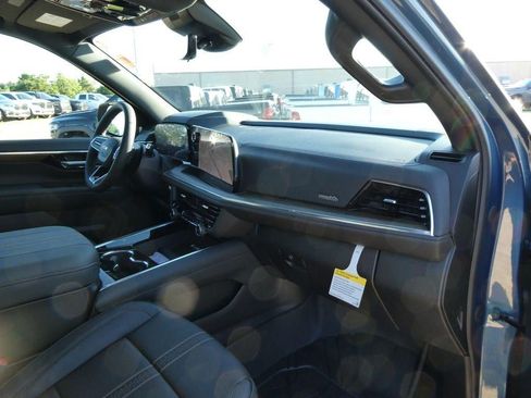 New 2026 Chevrolet Tahoe High Country AWD/4WD image 11