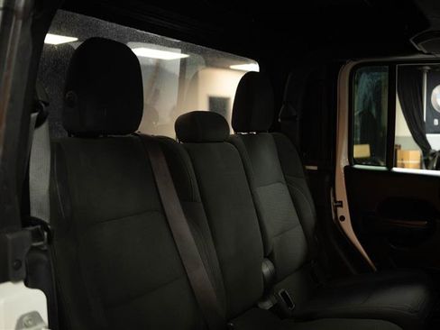 Used 2020 Jeep Gladiator Sport w/ Quick Order Package 24S image 14