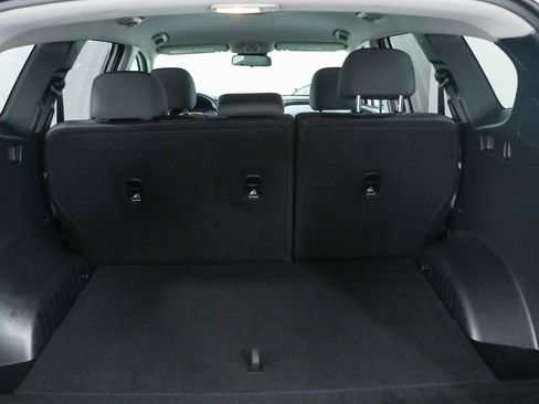 Used 2019 Hyundai Santa Fe SE image 28