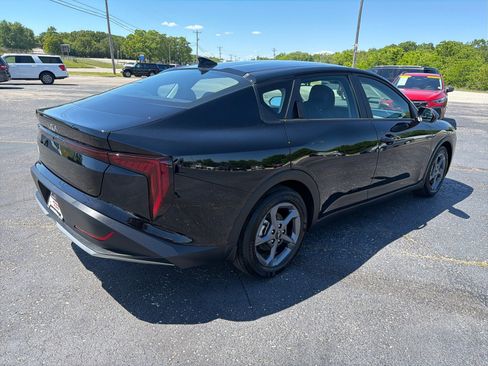 Used 2025 Kia K4 FWD image 8
