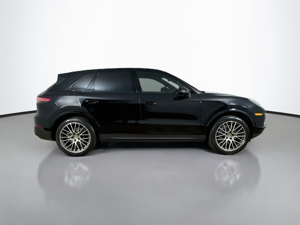 Used 2023 Porsche Cayenne AWD/4WD image 8