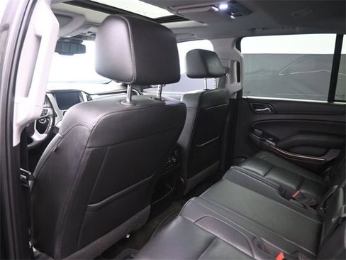 Used 2018 GMC Yukon SLT w/ Premium Edition image 10