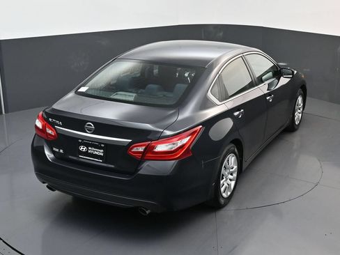Used 2017 Nissan Altima 2.5 S w/ Power Driver Seat Package FWD image 16