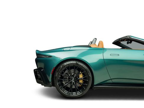Used 2023 Aston Martin V8 Vantage Roadster RWD image 27