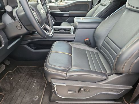 Used 2024 Ford F350 Platinum w/ FX4 Off-Road Package image 13