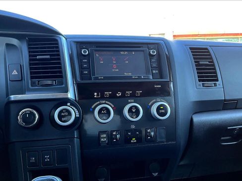 Used 2019 Toyota Sequoia TRD Sport image 35