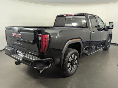 Used 2025 GMC Sierra 2500 Denali w/ Technology Package AWD/4WD image 7