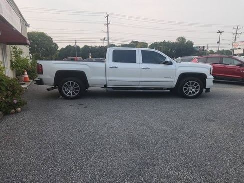 Used 2017 GMC Sierra 1500 Denali AWD/4WD image 8
