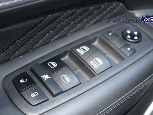 Used 2021 Jeep Grand Cherokee Trackhawk image 24