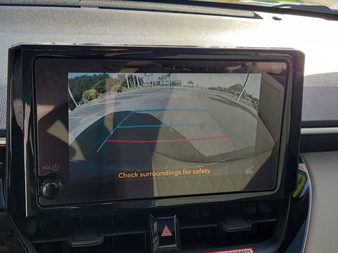 Used 2026 Toyota Corolla Cross LE w/ Moonroof Package FWD image 24