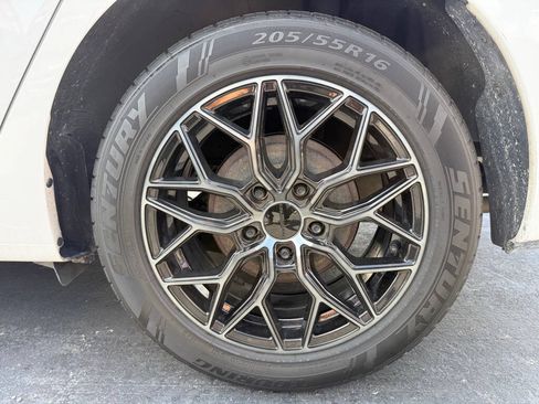 Used 2019 Nissan Sentra SV FWD image 31