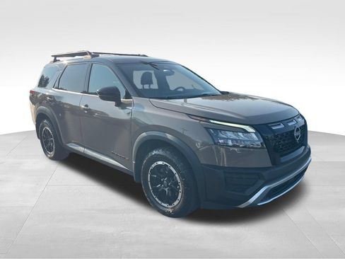 Used 2024 Nissan Pathfinder Rock Creek AWD/4WD image 7