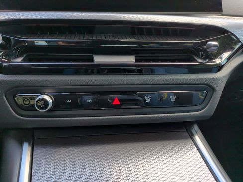 Used 2025 BMW M4 xDrive Competition w/ Executive Package image 19